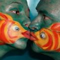 Die besten Bilder in der Kategorie bodypainting: Fisch-Gesichter