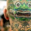 Die besten Bilder in der Kategorie tattoos: Drachen-Tattoo auf Hinterkopf
