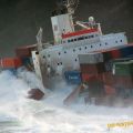 The Best Pics:  Position 91 in  - Funny  : Schiff aufgelaufen und verliert Ladung bei schwerem Seegang