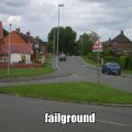 Die besten Bilder in der Kategorie fail: Failground - Playground auf Verkehrsinsel