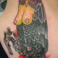 Die besten Bilder in der Kategorie tattoos: Busen-Eule