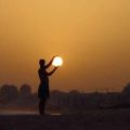 Die besten Bilder in der Kategorie optischetaeuschung: Fang die Sonne ein