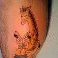 Die besten Bilder in der Kategorie tattoos: kackende Giraffe