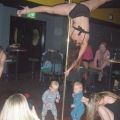 Die besten Bilder:  Position 25 in menschen - Poledancing with kids