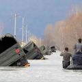 Die besten Bilder in der Kategorie shit_happens: Schlecht geparkte Militär-Transporter