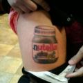 Die besten Bilder in der Kategorie lustige_tattoos: Nutella-Tattoo auf Oberschenkel