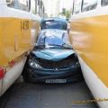 The Best Pics:  Position 32 in  - Funny  : Zwischen die Straßenbahn, Unfall