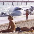 The Best Pics:  Position 62 in  - Funny  : Flugzeug am Strand