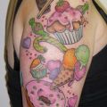 Die besten Bilder in der Kategorie tattoos: süsswaren-laden auf dem arm ^^