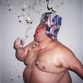 Die besten Bilder in der Kategorie betrunkene: Betrunkener fetter Mann