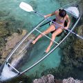 Die besten Bilder in der Kategorie clever: Durchsichtiges Kajak - Plexiglasboot