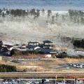 Die besten Bilder:  Position 51 in schlimme sachen - Tsunami-Welle in Japan