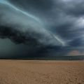 Die besten Bilder in der Kategorie wolken: Sturm-Wolken-Wand am Strand 