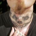 Die besten Bilder:  Position 56 in horror tattoos - Skull Totenkopf Hals Tattoo