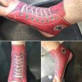 Die besten Bilder in der Kategorie lustige_tattoos: Chucks Shoe Tattoo