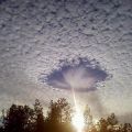 Die besten Bilder:  Position 14 in wolken - Seltenes meteorologisches Phänomen Skypunch