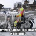 Die besten Bilder in der Kategorie motorraeder: My Wife Said She Would Be Ready In 5 Minutes - Vereister Motorradfahrer