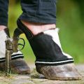 Die besten Bilder in der Kategorie fail: Müssen texanische Hufe sein - Pferdehuf-Pistolen-Schuh