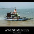 Die besten Bilder in der Kategorie schiffe: Awesomeness Knows no limits - Vespa-Roller-Antrieb-Boot
