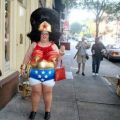 Die besten Bilder in der Kategorie verkleidungen: Weibliche amerikanische Superheldin