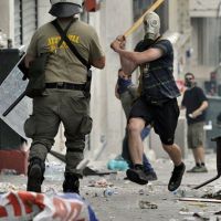 Revolution! Griechische Proteste gegen Sparmassnahmen