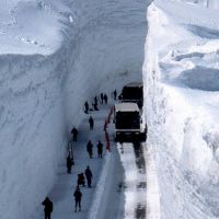 Etwas Schnee - Riesen Schnee Massen