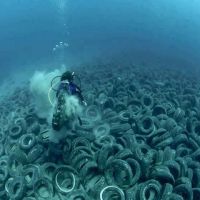 Unterwasser Reifenhandel - Umwelt-Sauerei