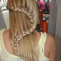The Best Pics:  Position 1 in  - Awesome laced Woman Hair Style