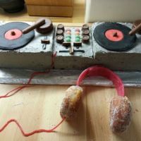 The Best Pics:  Position 1 in  - Dj-Mixer Console Cake
