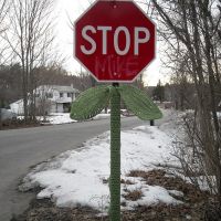 Wintermantel, Stop-Schild, kreatives Stricken