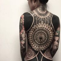 ganzkörper, tattoo, Ornament, Rücken