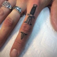 Messer, Tattoo, Finger